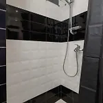 Prusa Stylish Close To The Center Of Cracow By Renters Apartman