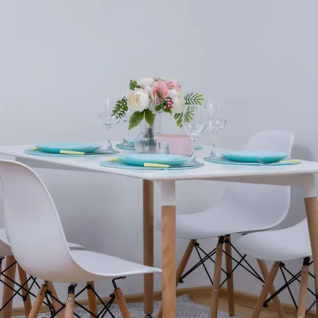 Prusa Stylish Close To The Center Of Cracow By Renters *