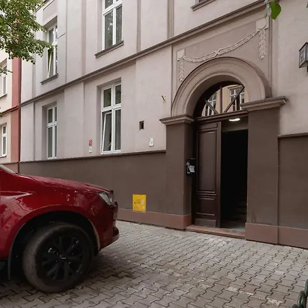 Prusa Stylish Close To The Center Of Cracow By Renters Apartamento Cracovia